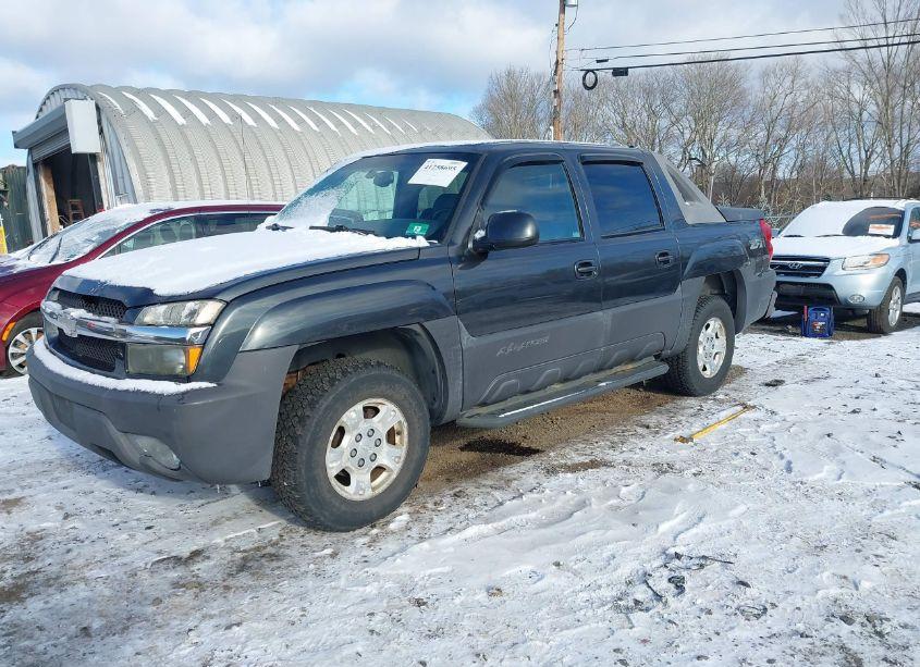 Photo 2 of 2003 Chevrolet Avalanche 1500 (VIN 3GNEK13T73G135057)