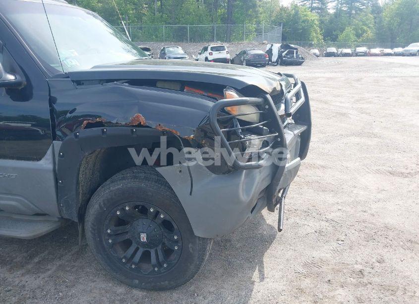 Photo 12 of 2002 Chevrolet Avalanche 1500 (VIN 3GNEK13T82G127676)