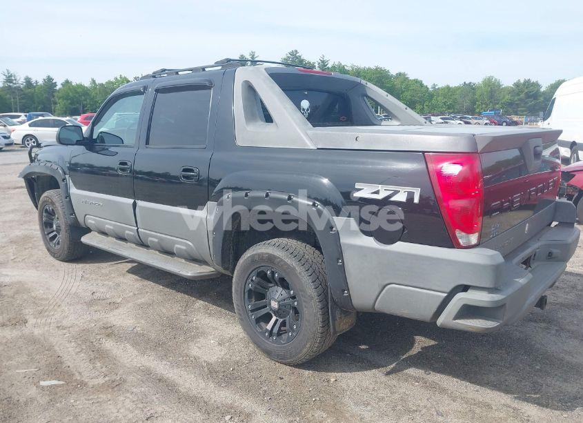 Photo 3 of 2002 Chevrolet Avalanche 1500 (VIN 3GNEK13T82G127676)
