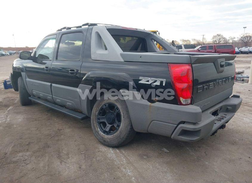 Photo 3 of 2002 Chevrolet Avalanche 1500 (VIN 3GNEK13T82G268036)