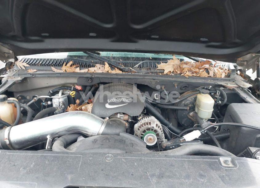 Photo 10 of 2002 Chevrolet Avalanche 1500 (VIN 3GNEK13T82G322323)