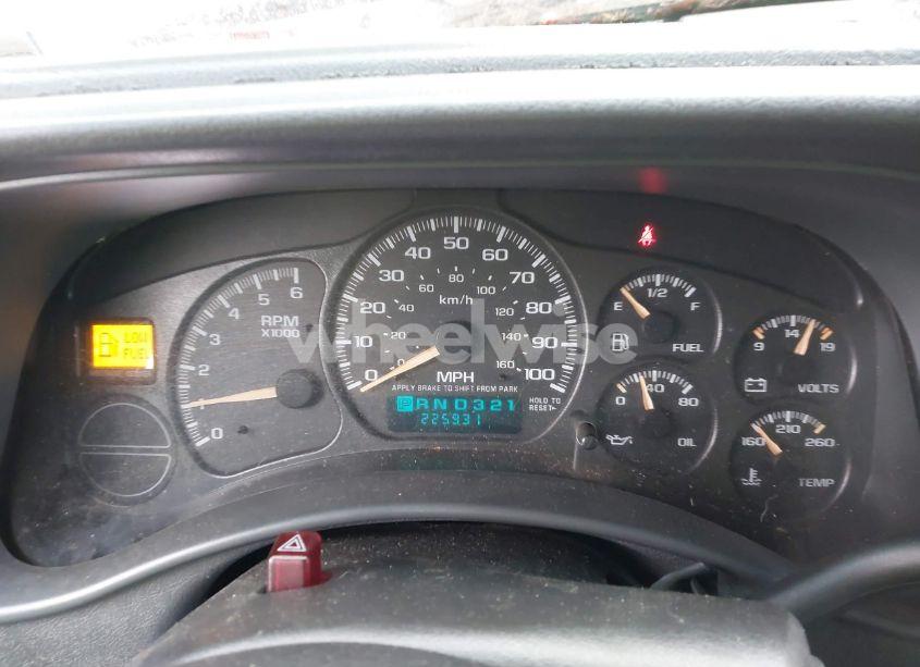 Photo 7 of 2002 Chevrolet Avalanche 1500 (VIN 3GNEK13T82G322323)
