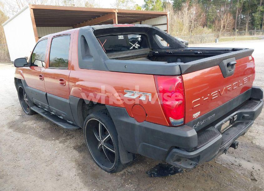 Photo 3 of 2003 Chevrolet Avalanche 1500 (VIN 3GNEK13T83G149808)