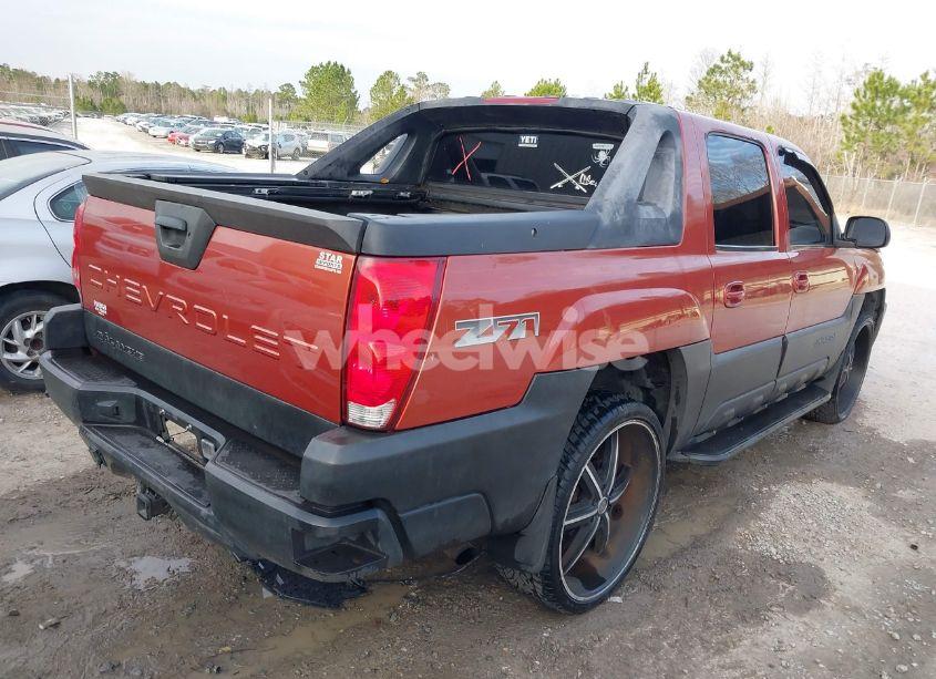 Photo 4 of 2003 Chevrolet Avalanche 1500 (VIN 3GNEK13T83G149808)