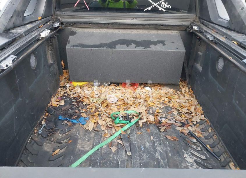 Photo 8 of 2003 Chevrolet Avalanche 1500 (VIN 3GNEK13T83G149808)