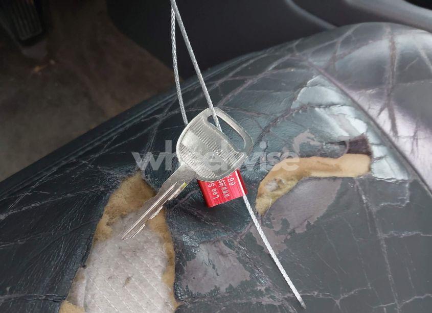 Photo 11 of 2003 Chevrolet Avalanche 1500 (VIN 3GNEK13T83G187717)