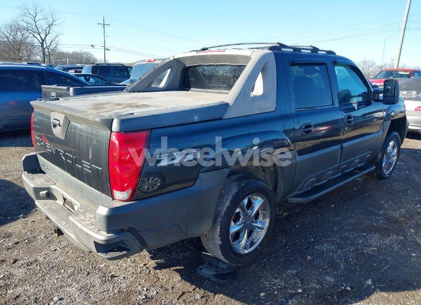 Photo 4 of 2003 Chevrolet Avalanche 1500 (VIN 3GNEK13T83G187717)