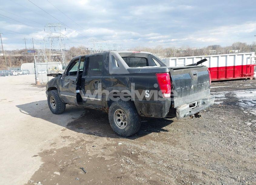Photo 3 of 2003 Chevrolet Avalanche 1500 (VIN 3GNEK13T83G271620)