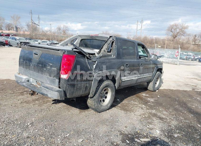 Photo 4 of 2003 Chevrolet Avalanche 1500 (VIN 3GNEK13T83G271620)
