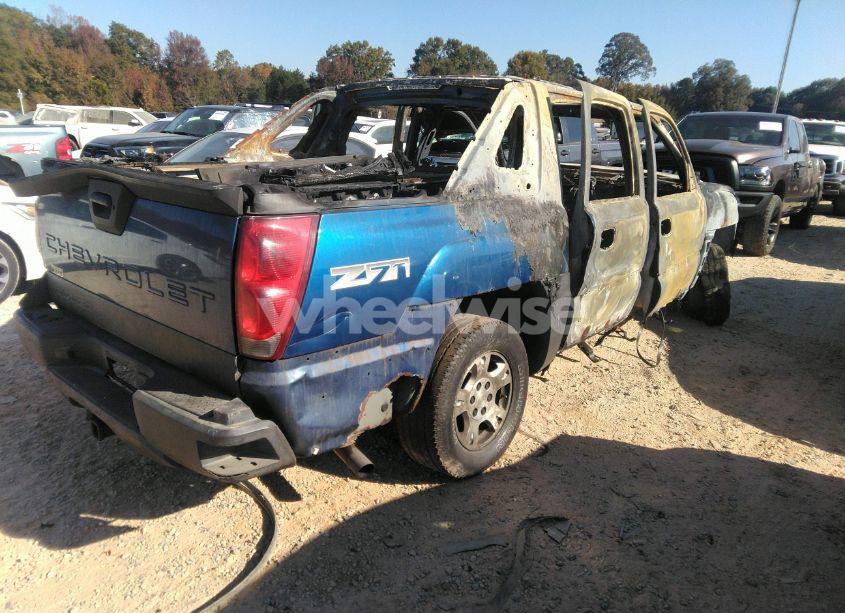 Photo 4 of 2003 Chevrolet Avalanche 1500 (VIN 3GNEK13T83G276073)