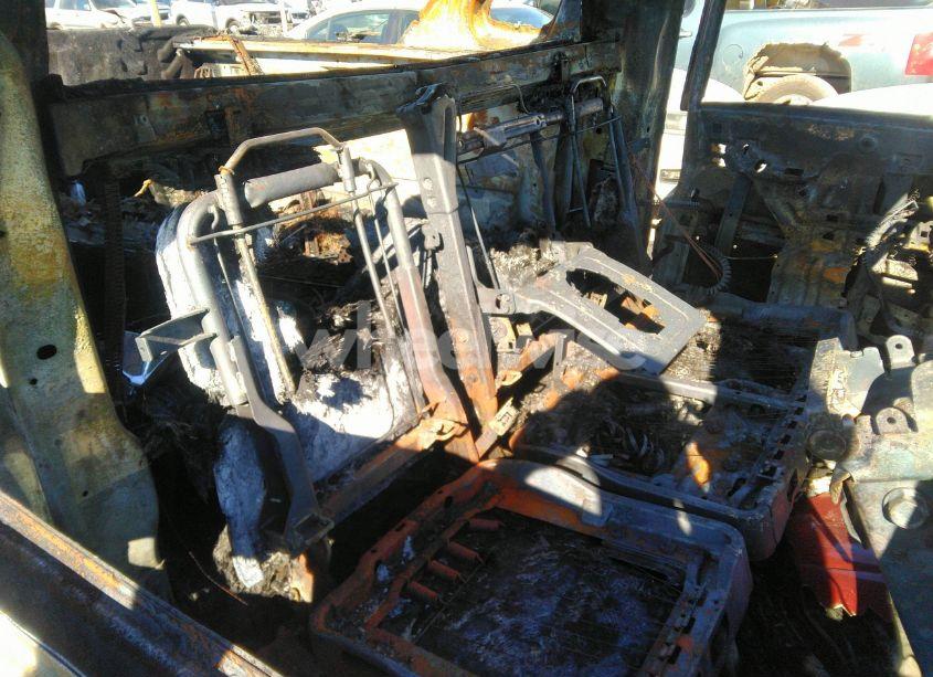 Photo 8 of 2003 Chevrolet Avalanche 1500 (VIN 3GNEK13T83G276073)