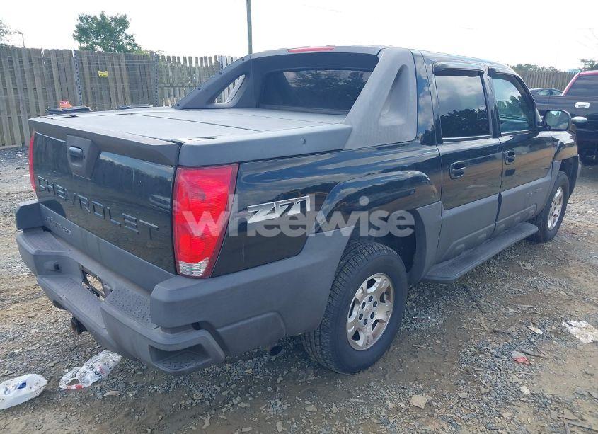 Photo 4 of 2003 Chevrolet Avalanche 1500 (VIN 3GNEK13T83G303241)