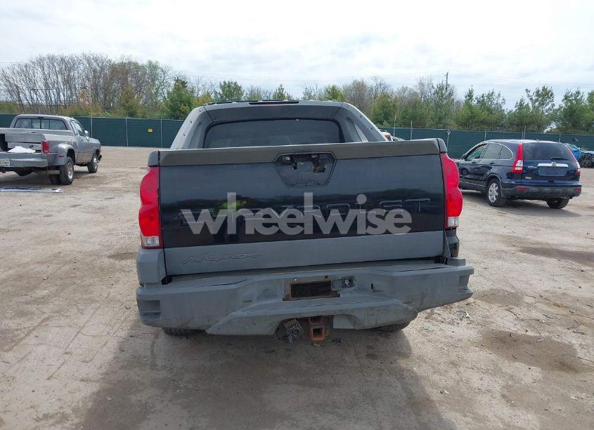 Photo 16 of 2002 Chevrolet Avalanche 1500 (VIN 3GNEK13T92G103211)