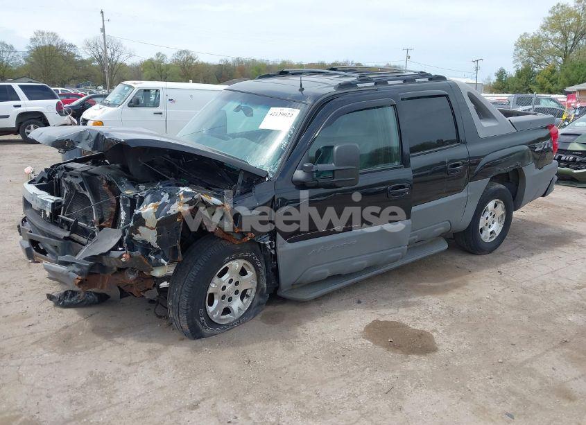 Photo 2 of 2002 Chevrolet Avalanche 1500 (VIN 3GNEK13T92G103211)