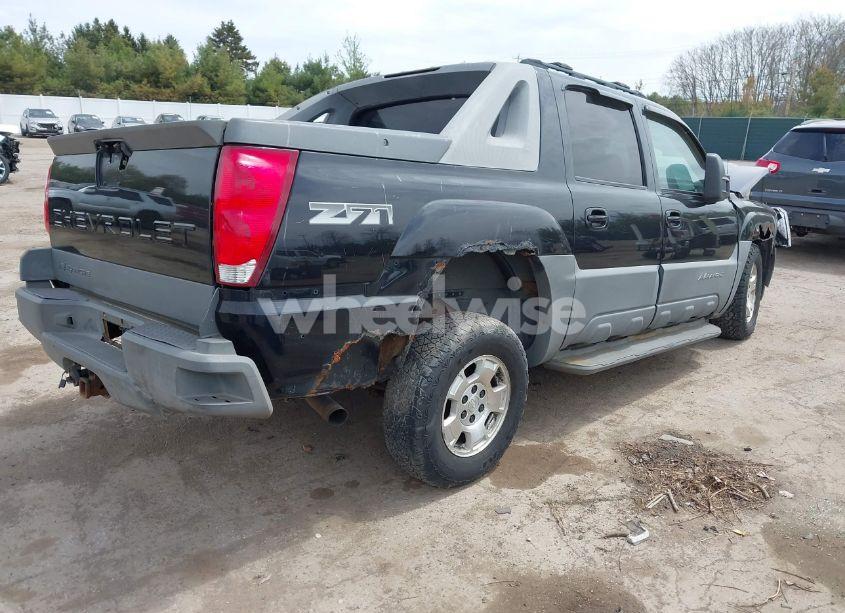 Photo 4 of 2002 Chevrolet Avalanche 1500 (VIN 3GNEK13T92G103211)