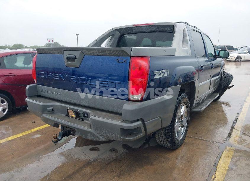 Photo 4 of 2002 Chevrolet Avalanche 1500 (VIN 3GNEK13T92G124785)