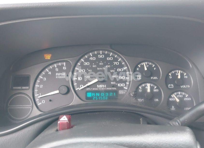 Photo 7 of 2002 Chevrolet Avalanche 1500 (VIN 3GNEK13T92G124785)