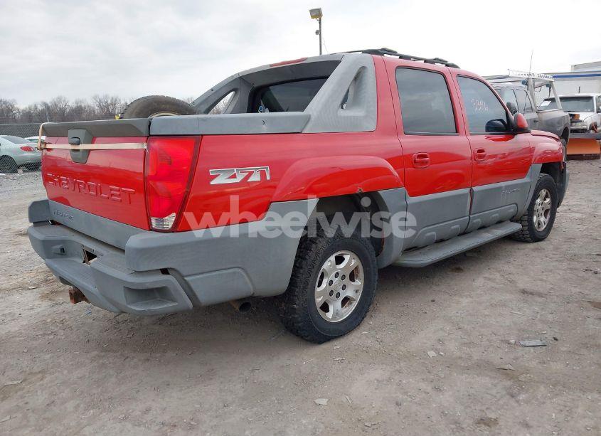 Photo 4 of 2002 Chevrolet Avalanche 1500 (VIN 3GNEK13T92G125936)