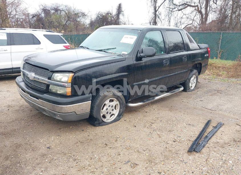 Photo 2 of 2003 Chevrolet Avalanche 1500 (VIN 3GNEK13T93G275451)