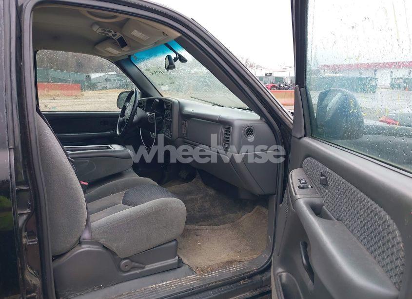Photo 5 of 2003 Chevrolet Avalanche 1500 (VIN 3GNEK13T93G275451)
