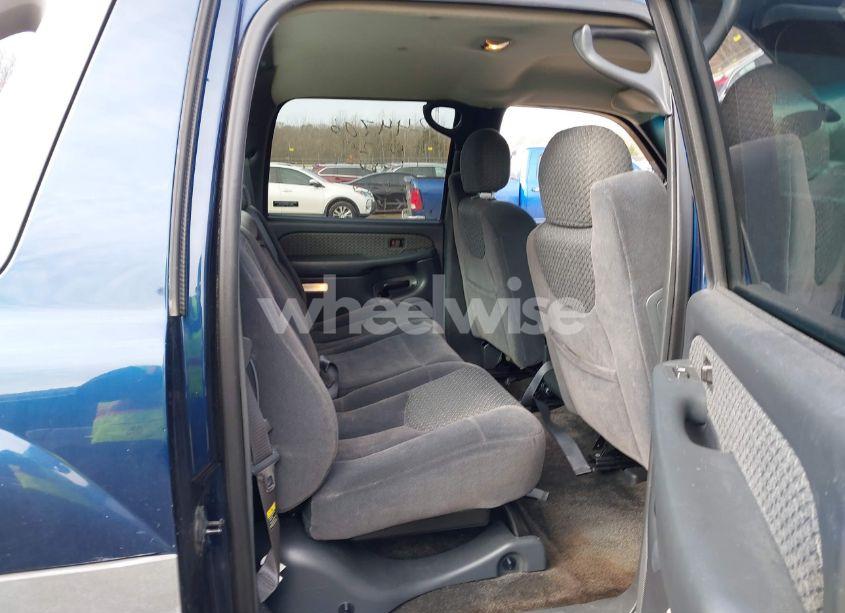 Photo 8 of 2002 Chevrolet Avalanche 1500 (VIN 3GNEK13TX2G293603)