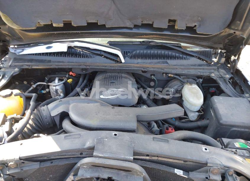 Photo 10 of 2003 Chevrolet Avalanche 1500 (VIN 3GNEK13TX3G126868)