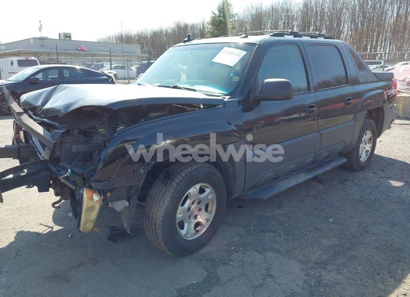 Photo 2 of 2003 Chevrolet Avalanche 1500 (VIN 3GNEK13TX3G126868)