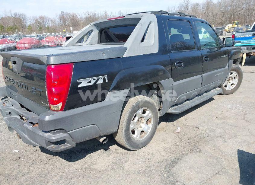 Photo 4 of 2003 Chevrolet Avalanche 1500 (VIN 3GNEK13TX3G126868)