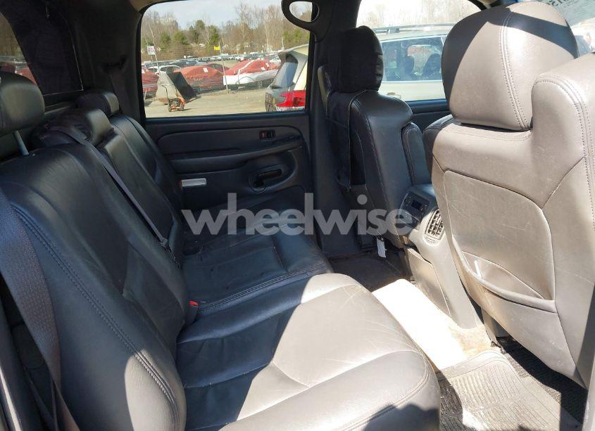 Photo 8 of 2003 Chevrolet Avalanche 1500 (VIN 3GNEK13TX3G126868)