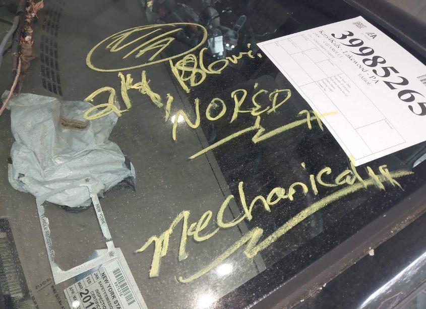 Photo 6 of 1999 Chevrolet Tahoe (VIN 3GNEK18R0XG168890)