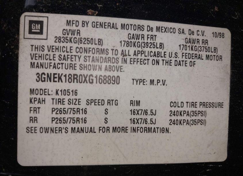 Photo 9 of 1999 Chevrolet Tahoe (VIN 3GNEK18R0XG168890)
