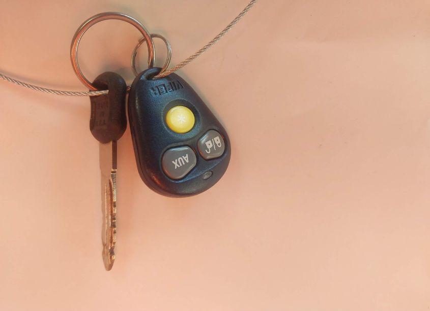 Photo 11 of 1999 Chevrolet Tahoe (VIN 3GNEK18R1XG142752)