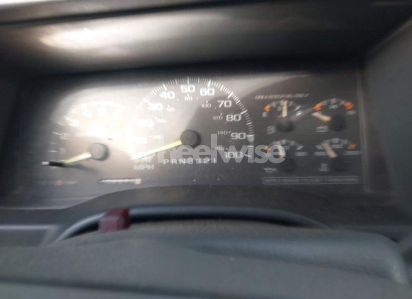 Photo 7 of 1997 Chevrolet Tahoe (VIN 3GNEK18R2VG102838)