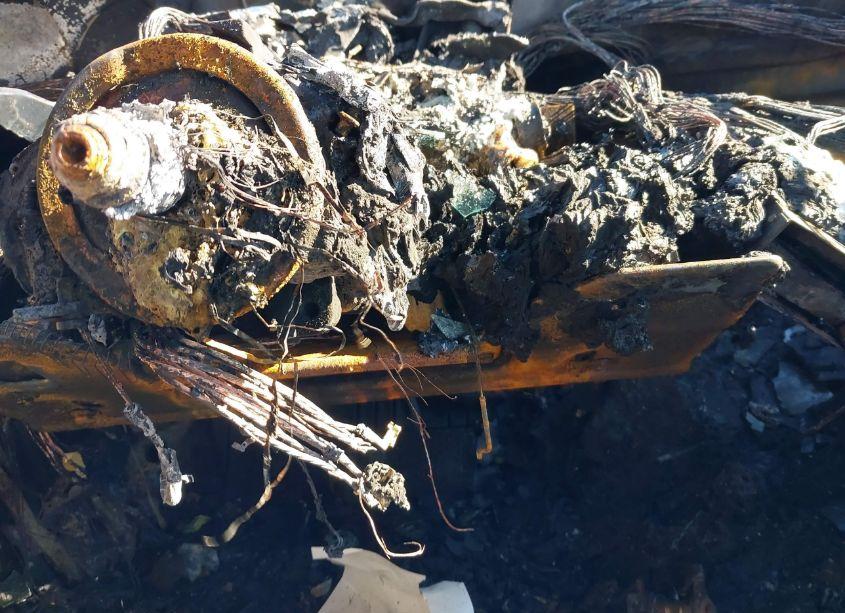 Photo 11 of 1999 Chevrolet Tahoe (VIN 3GNEK18R4XG113522)