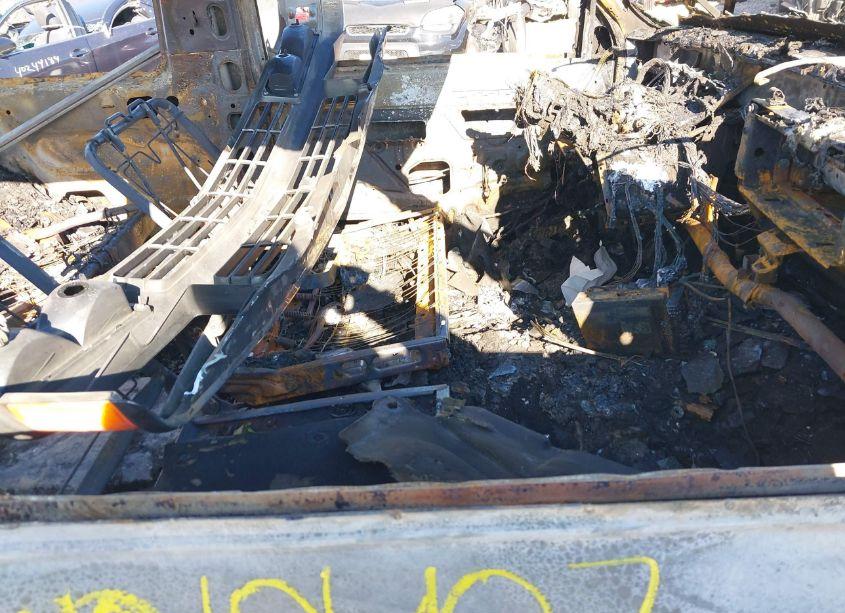 Photo 5 of 1999 Chevrolet Tahoe (VIN 3GNEK18R4XG113522)