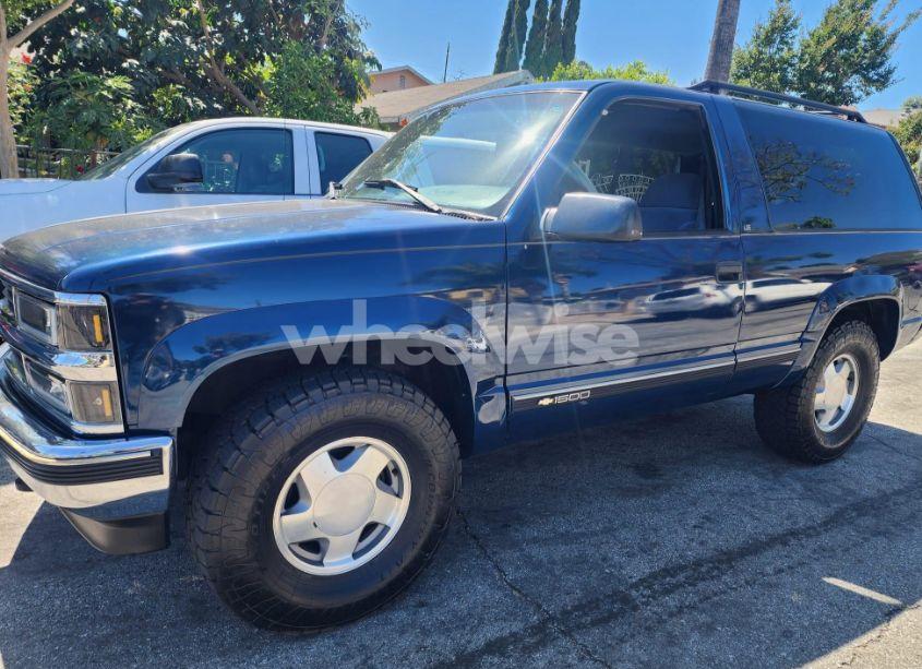 Photo 14 of 1996 Chevrolet Tahoe K1500 (VIN 3GNEK18R8TG106745)