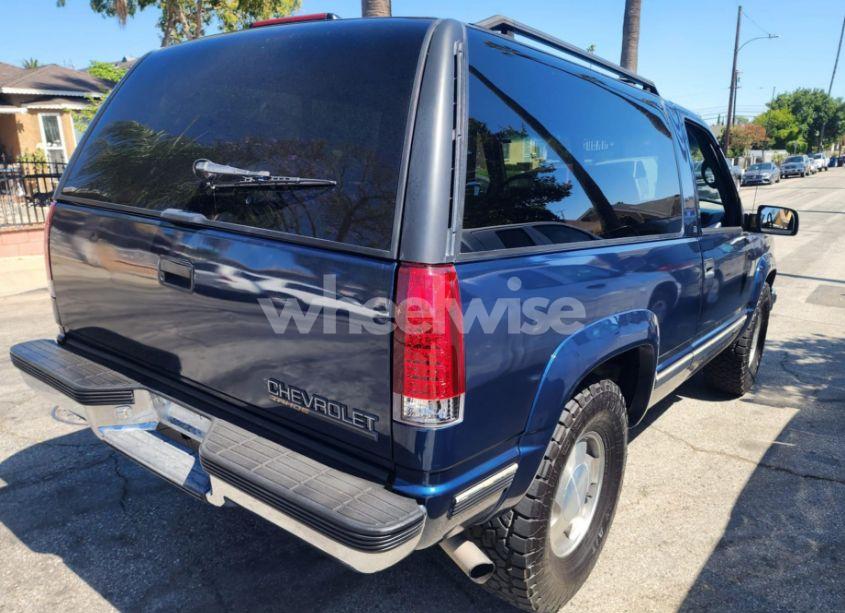 Photo 4 of 1996 Chevrolet Tahoe K1500 (VIN 3GNEK18R8TG106745)