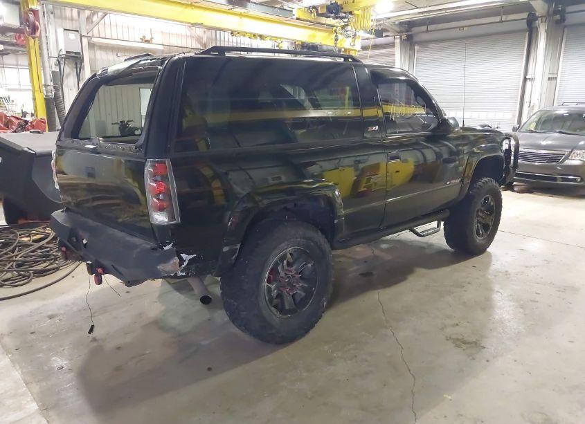 Photo 4 of 1996 Chevrolet Tahoe K1500 (VIN 3GNEK18R8TG117180)