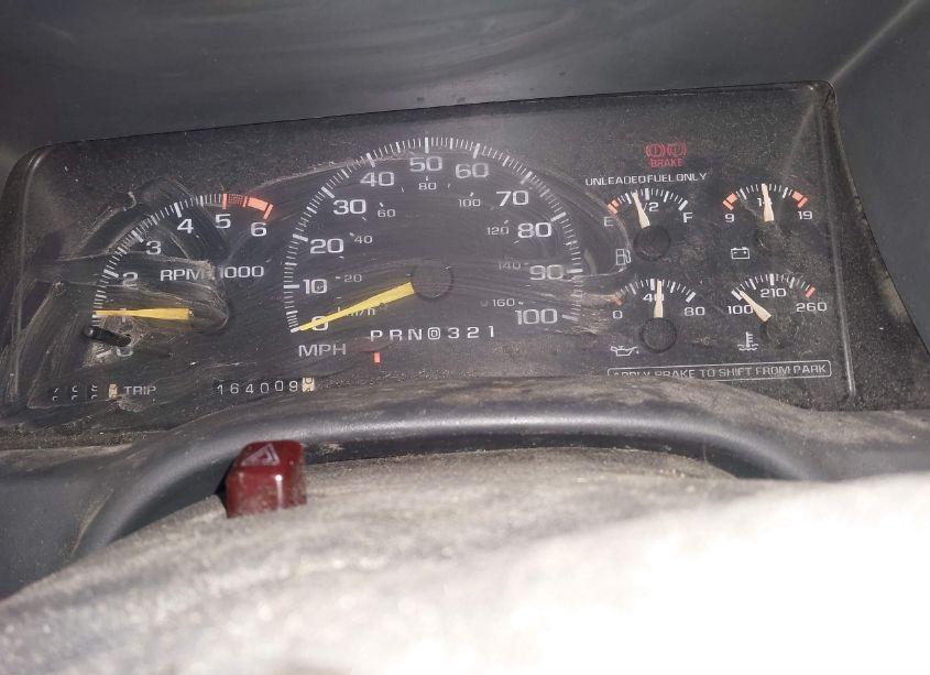 Photo 7 of 1996 Chevrolet Tahoe K1500 (VIN 3GNEK18R8TG117180)