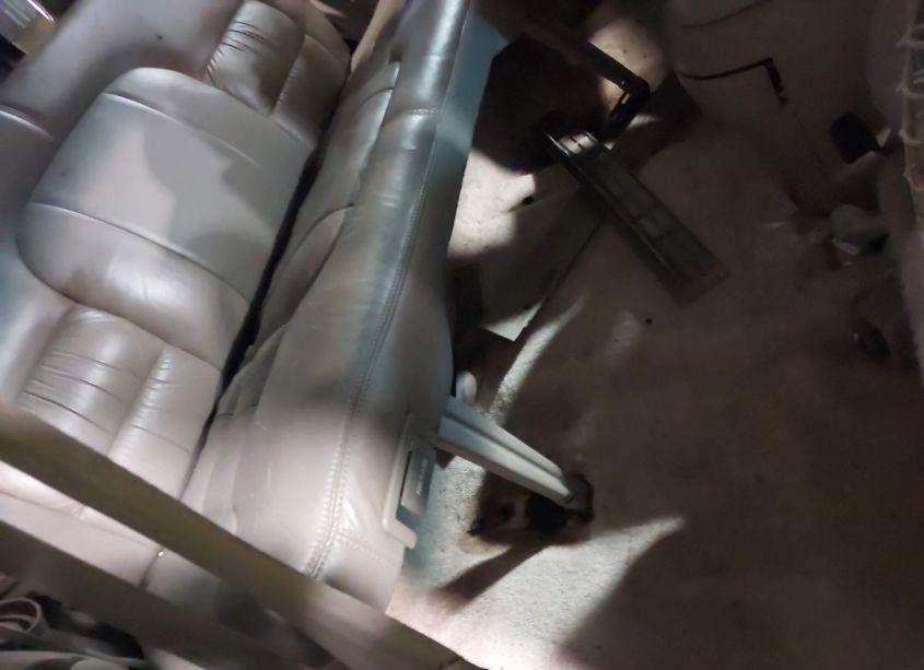 Photo 8 of 1996 Chevrolet Tahoe K1500 (VIN 3GNEK18R8TG117180)