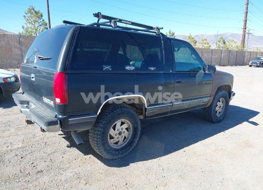 Photo 4 of 1997 Chevrolet Tahoe (VIN 3GNEK18RXVG147235)