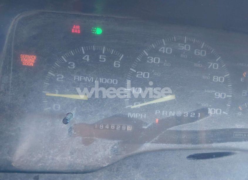 Photo 7 of 1997 Chevrolet Tahoe (VIN 3GNEK18RXVG147235)