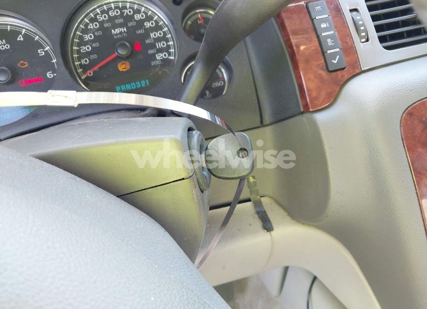 Photo 11 of 2007 Chevrolet Suburban 1500 LT (VIN 3GNFC16007G185405)