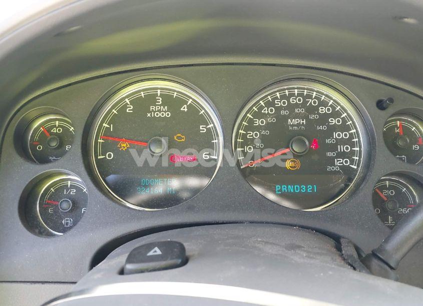 Photo 7 of 2007 Chevrolet Suburban 1500 LT (VIN 3GNFC16007G185405)