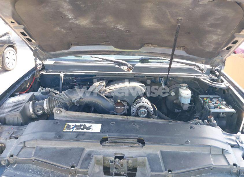 Photo 10 of 2007 Chevrolet Suburban 1500 LT (VIN 3GNFC16007G208598)