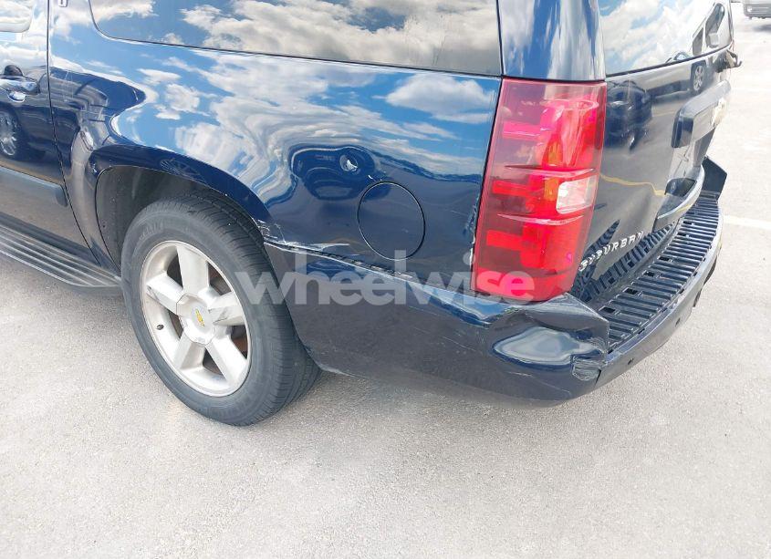 Photo 13 of 2007 Chevrolet Suburban 1500 LT (VIN 3GNFC16007G208598)