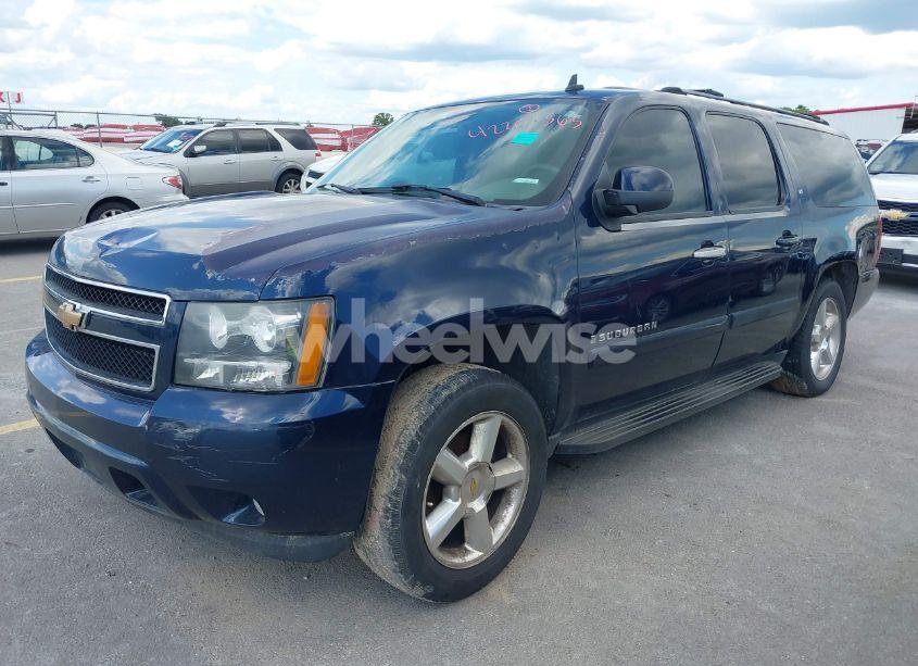 Photo 2 of 2007 Chevrolet Suburban 1500 LT (VIN 3GNFC16007G208598)