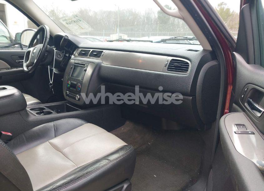 Photo 5 of 2008 Chevrolet Suburban 1500 LT (VIN 3GNFC16018G179193)