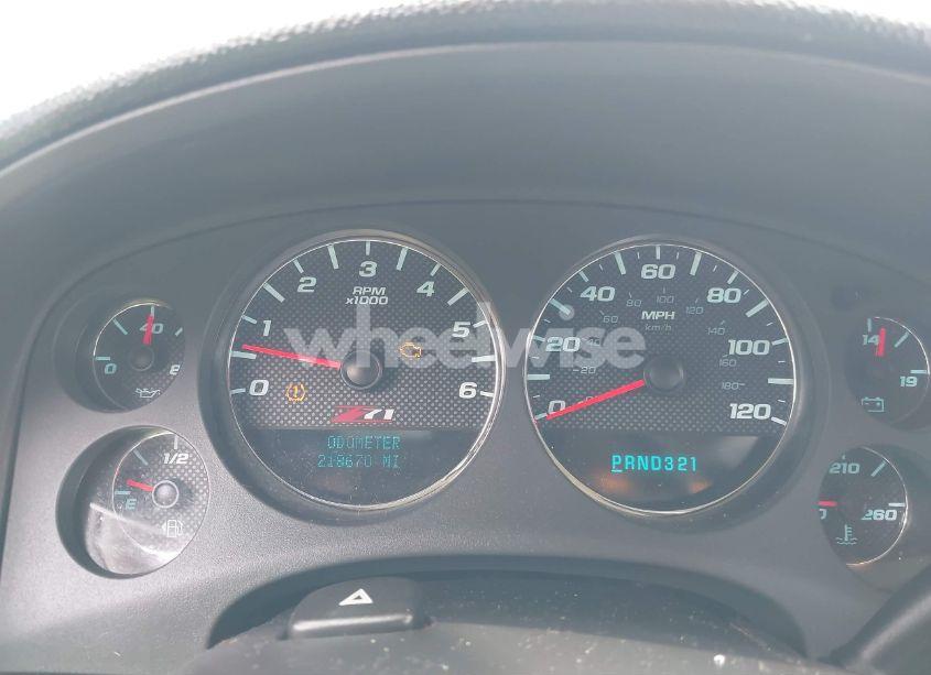 Photo 7 of 2008 Chevrolet Suburban 1500 LT (VIN 3GNFC16018G179193)