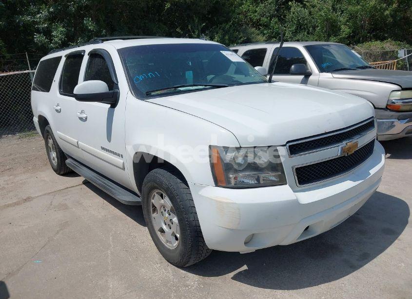 2007 Chevrolet Suburban 1500 LT (VIN 3GNFC16027G282217) main photo